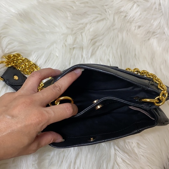 ♥ Preloved ♥Juicy Couture Vintage Black Leather Crossbag - Picture 3 of 9